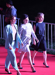 《格鲁伯&middot;特蒙特》举行首映礼