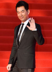 任贤齐亮相闭幕红毯