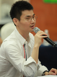 权振东青春音乐公社当评委