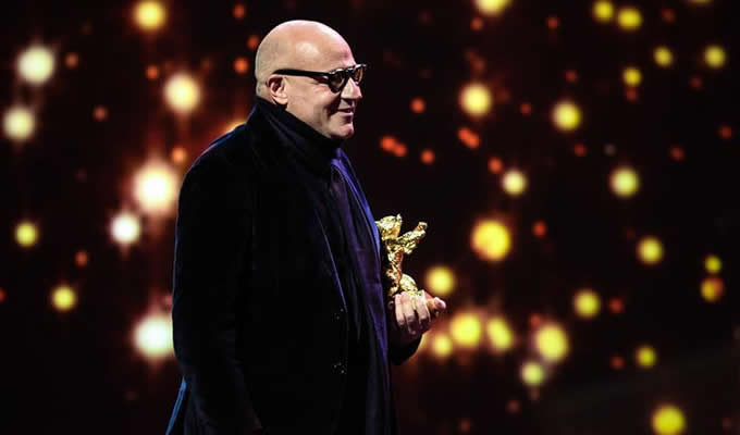 《兰佩杜萨纪事》获柏林电影节最佳影片金熊奖