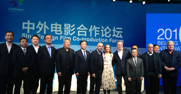 163亿签约造就电影文化盛事 专业议题亟待关注