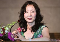 金爵奖评委会委员：严歌苓