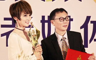 《战狼》斩获百花奖优秀影片 谢楠：谢谢一直相信吴京的人