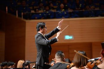 遼寧省紀念長徵勝利80周年交響音樂會在沈陽舉行