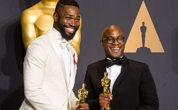 《月光男孩》获最佳改编剧本奖