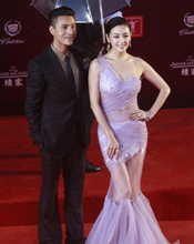 陈坤携手张雨绮亮相红地毯