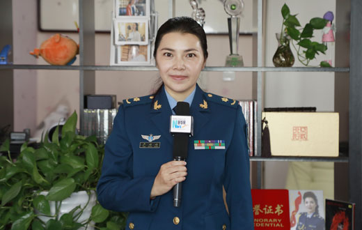 严当当：从小崇拜这身军装 最难忘哨所战士的泪水