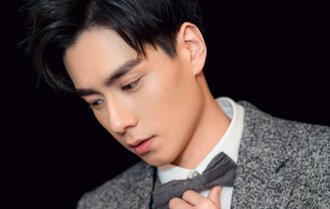 胡一天湖南卫视跨年首秀 与你共迎2018