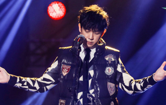 2018环球跨年冰雪盛典 潘粤明现身水立方彩排