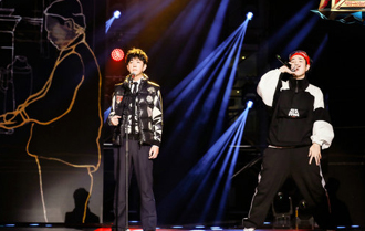 2018环球跨年冰雪盛典 潘粤明现身水立方彩排