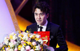 翟天临公益电影《我在你身边》