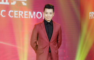 保剑锋荣获“弘孝公益大使”