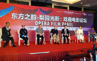 中国戏曲通过电影新技术走向世界