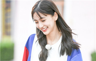 《奔跑吧》收官 Angelababy捐献图书室