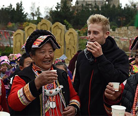 四川四县齐聚茂县共迎羌族新年
