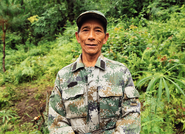 护林员余建华