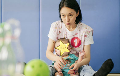 “ONE NIGHT 给小孩”五周年 周迅讲述五年关爱故事