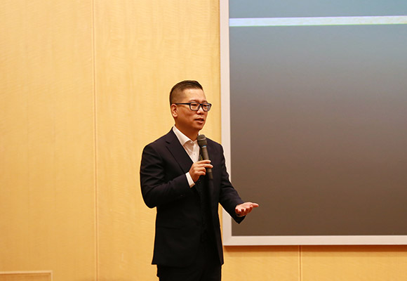 上海清軒生物科技有限公司董事長兼總裁、林清軒品牌創始人孫來春做主旨演講