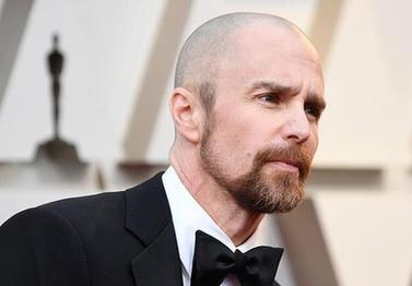 【红毯】山姆&middot;洛克威尔凭《副总统》再度提名最佳男配