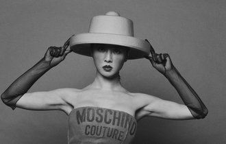 蔡依林个性“蝉翼刘海”演绎浓郁油画大片