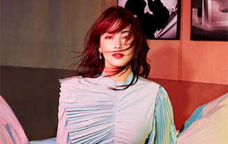 张雨绮全新杂志封面 展别样魅力