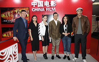 《天火》剧组亮相戛纳 为中国电影加油