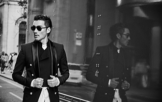 胡兵出席伦敦时装周 展现绅士魅力