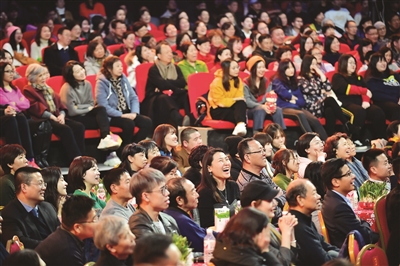 央视鼠年春晚 佟丽娅携手主持新秀？