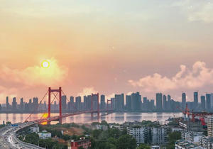 粤语劲曲《坚信爱会赢》