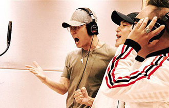 《摩登黄飞鸿》重新演绎主题曲《男儿当自强》