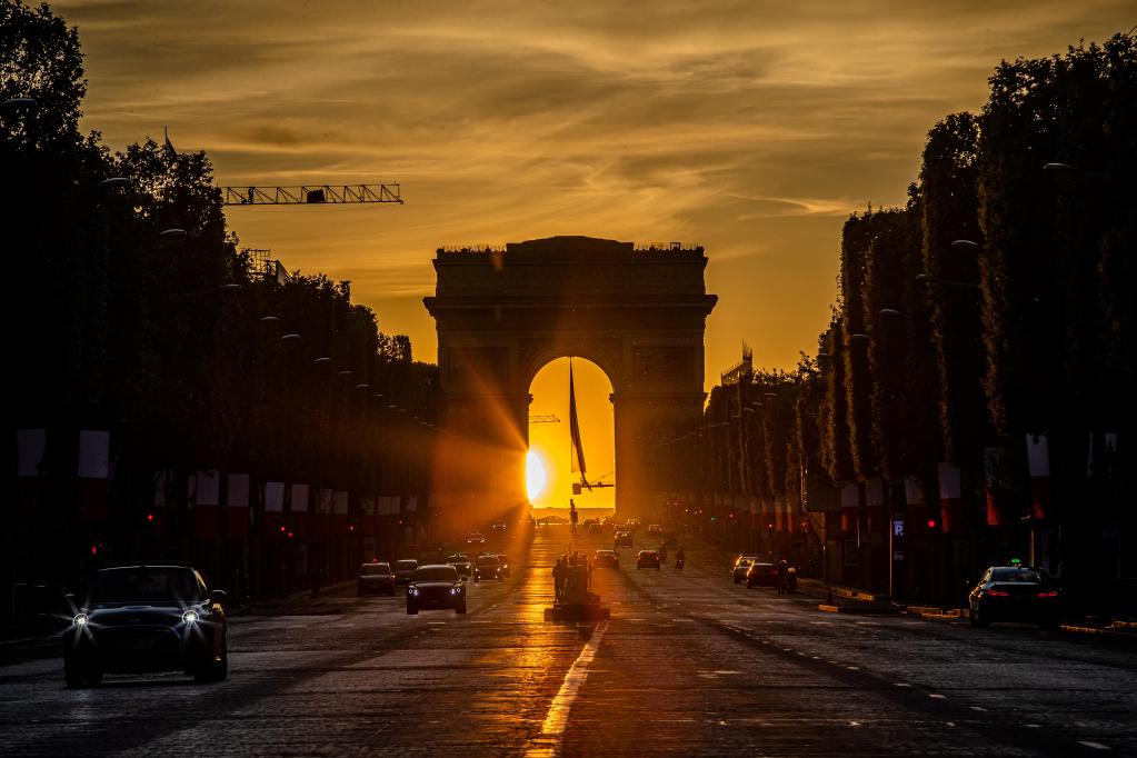 巴黎：日落凯旋门