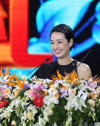 马伊琍潘粤明任开奖嘉宾