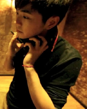 词曲作者韦琪录制