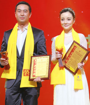 张嘉译李小璐封视帝后 《悬崖》成大赢家