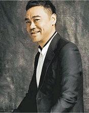 刘青云拍摄金像奖场刊