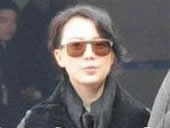 陈数潮装墨镜酷劲十足回京