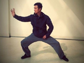 文章深夜秀太极 马步稳健