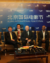 七评委接受采访