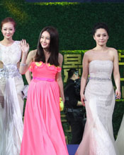 温碧霞、钟欣桐