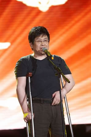 郑智化泪洒《歌声传奇》