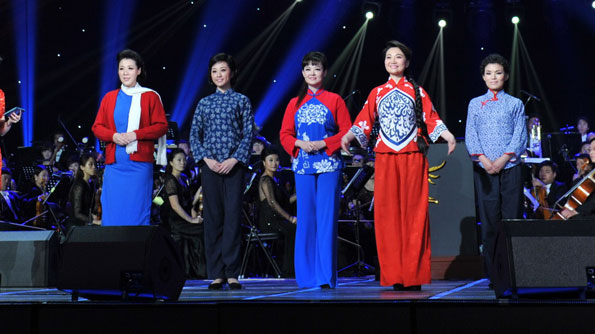 青歌赛民族唱法总决赛 “五朵金花”巅峰对决