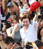 高梓淇求婚蔡琳感动落泪 或今秋中韩两地办婚礼