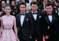 陈坤亮相戛纳 《鬼吹灯》曝胡八一破界海报