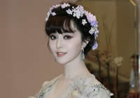 组图：范冰冰绝美纱裙亮相 头戴花环宛若仙子