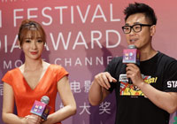 《煎饼侠》上海点映 三场笑声近千口碑狂飙