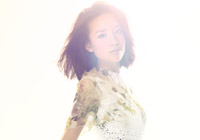 董潔逆光寫真&ldquo;花開如夢&rdquo; 夢幻長裙靈動縹緲