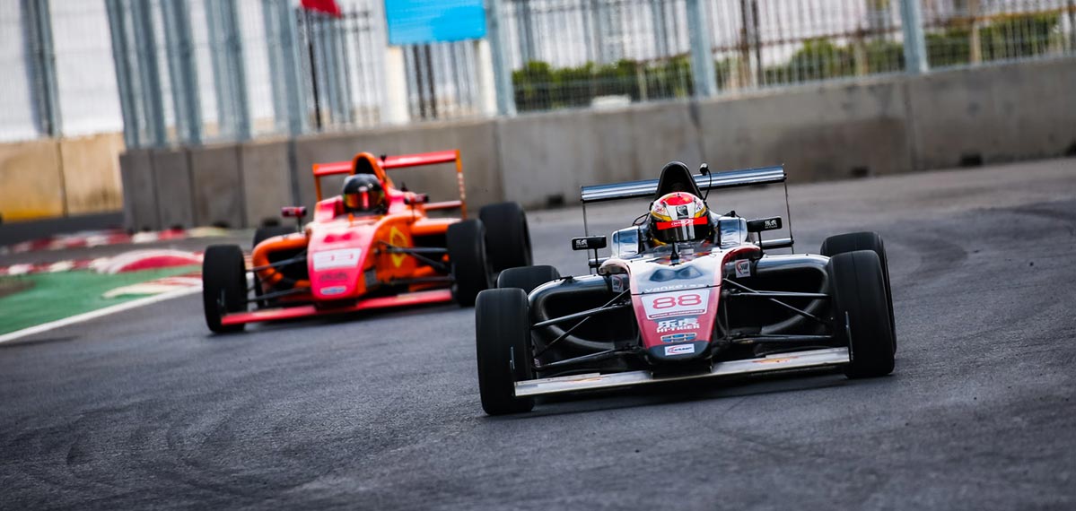 中国汽车摩托车运动大会拉开首日大幕