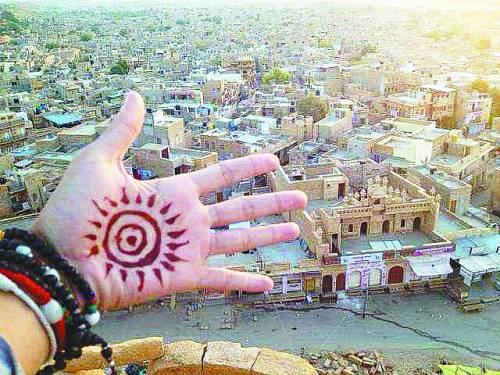 萍聚是旅行的常规