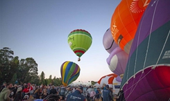 热气球飞行&ldquo;点亮&rdquo;堪培拉天空