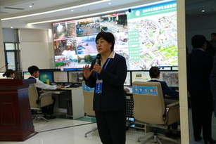 陈冬梅主任介绍情况